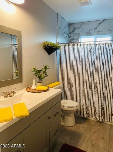 953 Cocopah St, Phoenix AZ  85007-4118 exterior