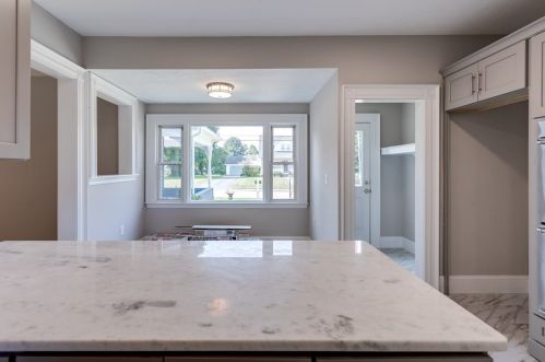 8 Latisquama Rd, Southborough MA 01772-1606 exterior