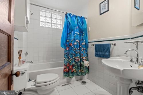 416 Highland Ave, West Deptford NJ 08096-5351 exterior