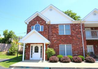 1107 Powerhouse Ln, Louisville, KY 40242-3715