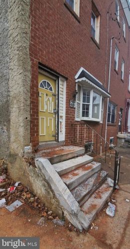 2126 20 St, Philadelphia PA 19121-1506 exterior