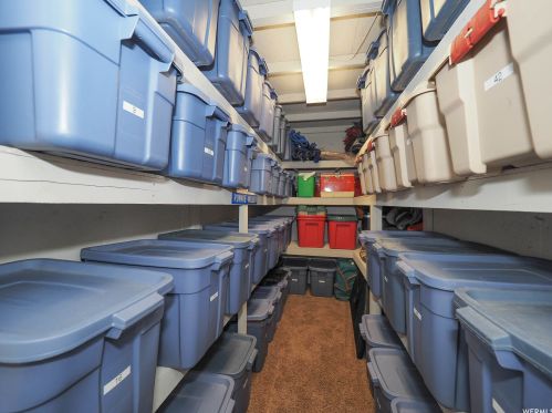 2161 Lorita Way, Sandy UT 84093-6514 exterior