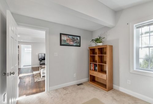 6 Idalla Rd, Worcester MA 01606-1043 exterior