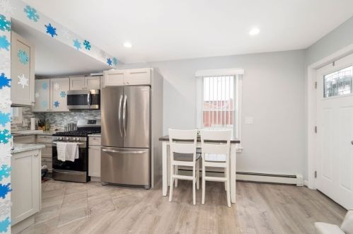 31 Edison St, New Bedford MA  02745-5029 exterior