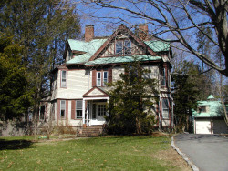 245 Highland Ave, Newton, MA 02465-2511