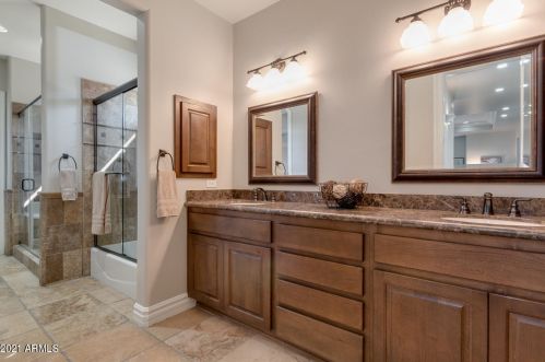 1465 Caribbean Ln, Phoenix AZ 85023-6792 exterior