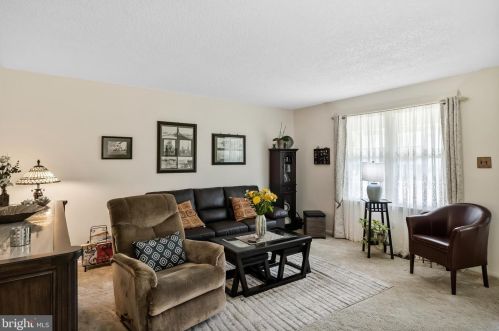 538 Elberne Ave, West Deptford NJ 08093-1715 exterior