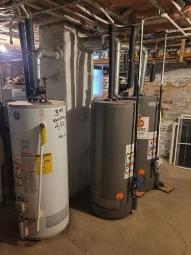 126 Endicott St, Worcester MA 01610-1944 exterior