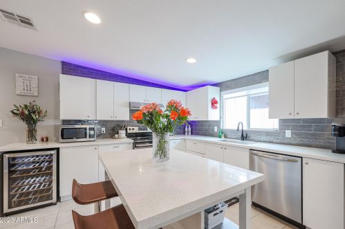 2335 28th St, Phoenix AZ  85008-2001 exterior