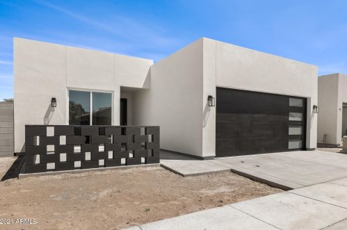 2914 Blanche Dr, Phoenix, AZ 85032-4408