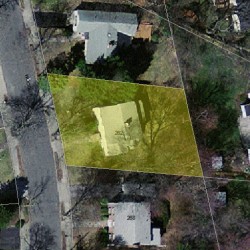 262 Woodcliff Rd, Newton MA 02461-2128 aerial view
