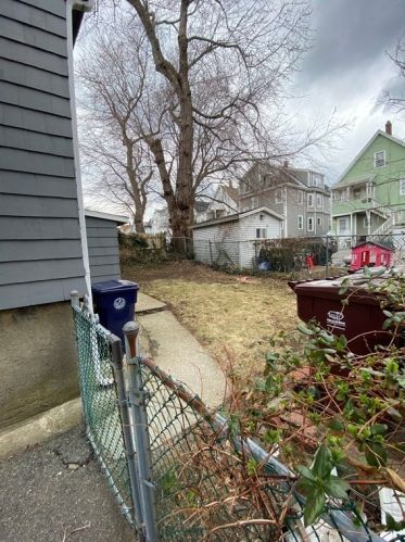 124 Walnut St, Everett MA 02149-2329 exterior