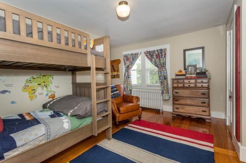 118 Messinger St, Canton MA 02021-3947 exterior