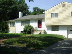 11 Village Cir, Newton, MA 02459-3069