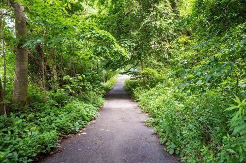 2 Lee Rd, North Reading MA 01864-3314 exterior