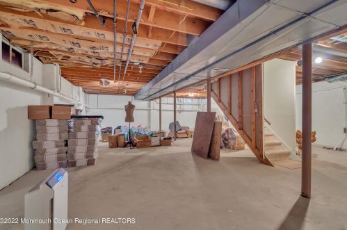 6 Pitney Ln, Jackson Twp NJ 08527-2933 exterior