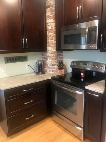 183 Pleasant St, Leicester MA 01524-1421 exterior