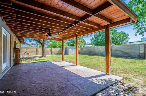 3843 49 Pl, Phoenix AZ 85018-4458 exterior