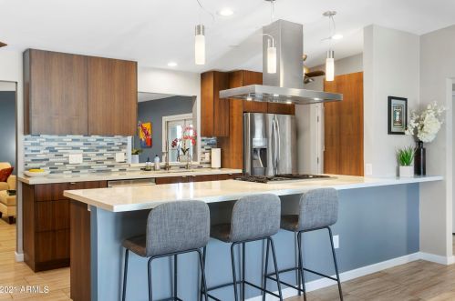 1936 Bethany Home Rd, Phoenix AZ 85015-2442 exterior