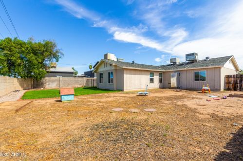 13214 40 Pl, Phoenix AZ 85050-7229 exterior