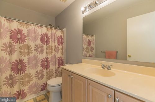 103 Ladds Ln, West Deptford NJ 08093-2319 exterior