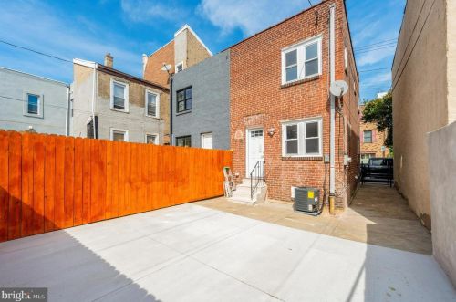 2718 Cambria St, Philadelphia, PA 19132-0025