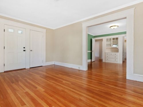 18 Mary St, Arlington MA 02474-8827 exterior