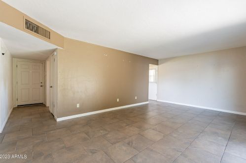 6836 13 Pl, Phoenix AZ 85042-5408 exterior