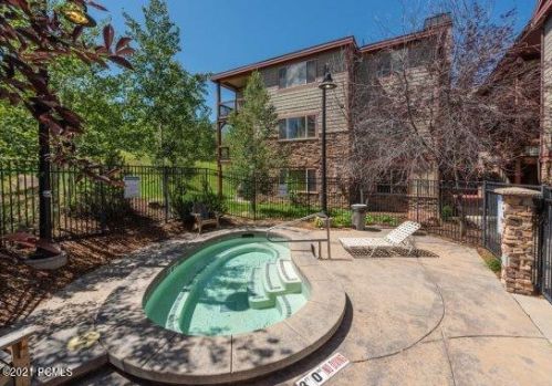 5519 Lillehammer Ln, Park City UT 84098-6043 exterior