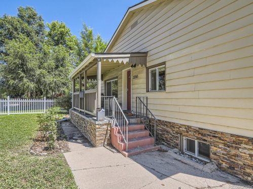 3226 Corona St, Englewood, CO 80113-2816