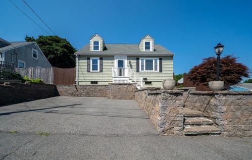 46 Highland St, Peabody, MA 01960-1918