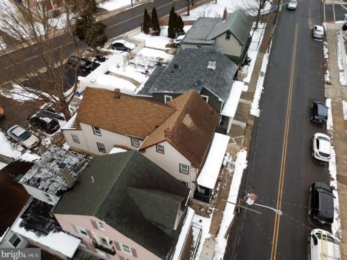 61 Barber Ave, West Deptford NJ 08096-2832 exterior