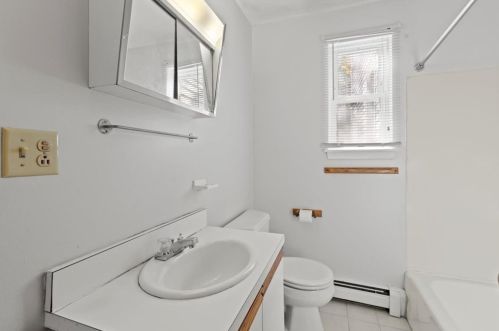 24 Newtonville Ave, Newton MA 02458-1828 exterior