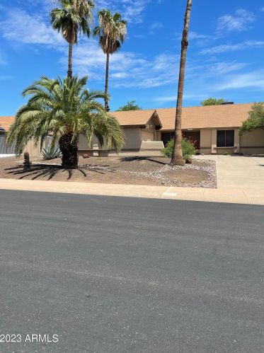 16017 34th Ave, Phoenix AZ 85051-1206 exterior