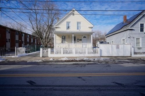 305 Water St, Lawrence, MA 01841-5125