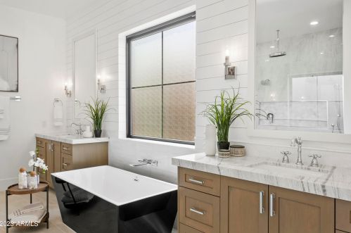 222 Belmont Ave, Phoenix AZ  85021-7229 exterior