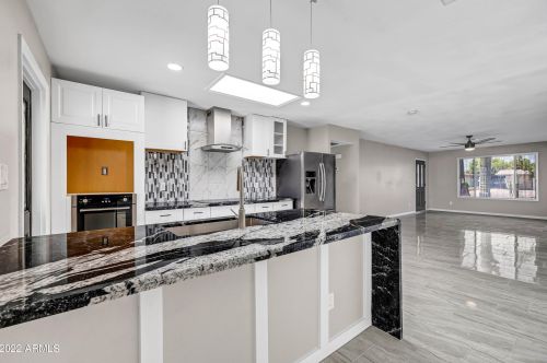 3309 Cholla St, Phoenix AZ 85029-3817 exterior