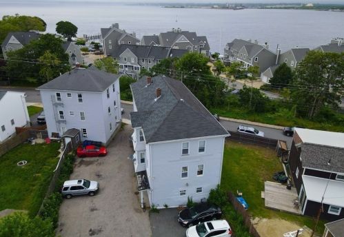 124 Bay St, Fall River MA 02721-1008 exterior