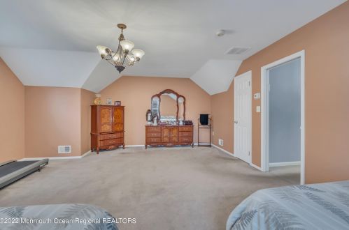 6 Pitney Ln, Jackson Twp NJ 08527-2933 exterior