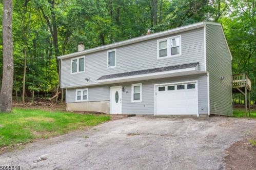 20 Panorama Dr, Wantage NJ  07461-4763 exterior