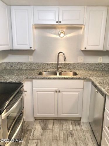 4767 Belleview St, Phoenix AZ  85008-5606 exterior