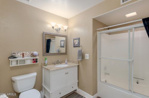 18623 43rd St, Phoenix AZ 85050-8769 exterior