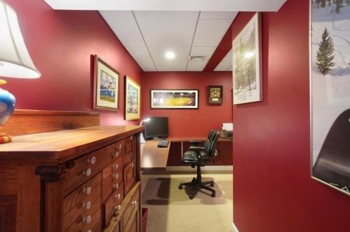 61 Village Ave, Dedham MA 02026-4209 exterior