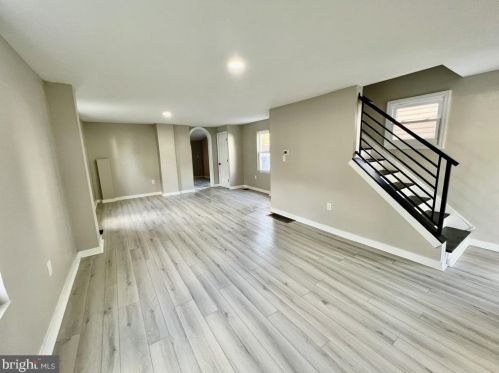 1558 Delaware St, West Deptford NJ  08066-1420 exterior