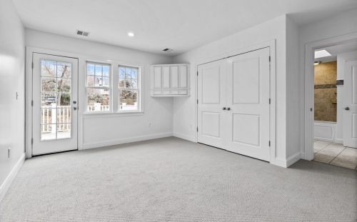 44 Canterbury St, Hingham MA 02043-1453 exterior