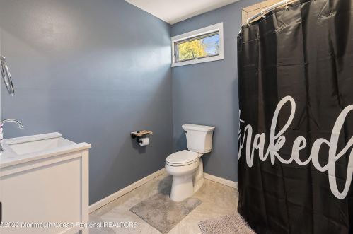 847 Bennetts Mills Rd, Jackson Twp NJ  08527-2754 exterior