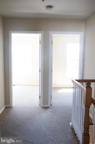 11 Highgrove Ct, West Deptford NJ 08086-3814 exterior