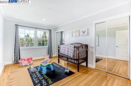 1225 Sandelin Ave, San Leandro CA  94577-3956 exterior