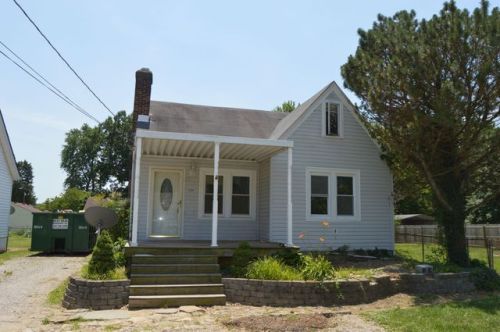 4204 Lk Dreamland Dr, Louisville KY  40216-3221 exterior