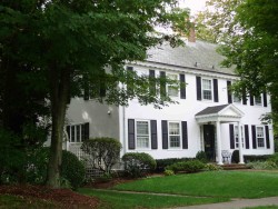 138 Waban Ave, Newton, MA 02468-2111